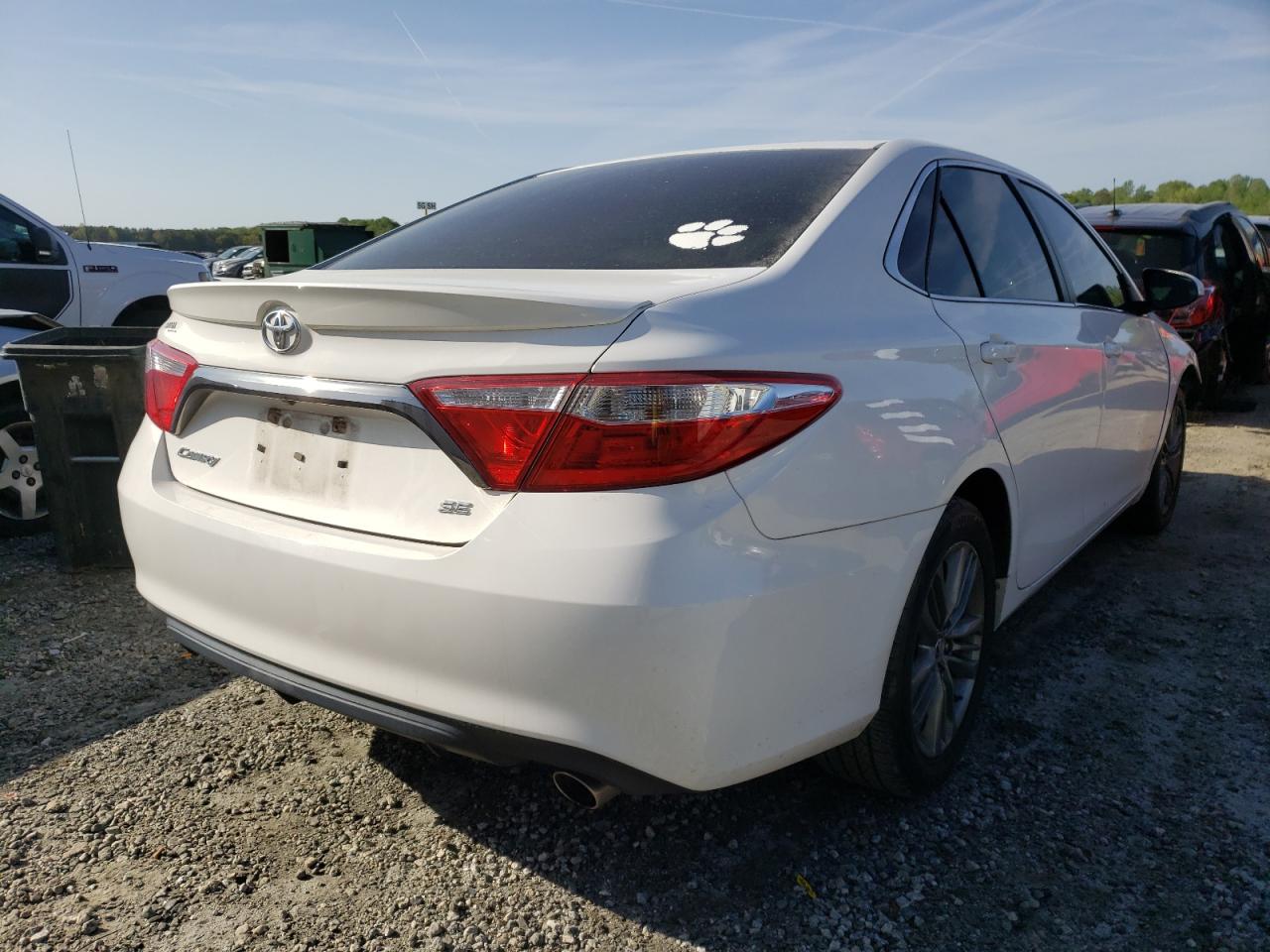 Photo 4 from auction – 2016 TOYOTA CAMRY LE with VIN 4T1BF1FK0GU168788