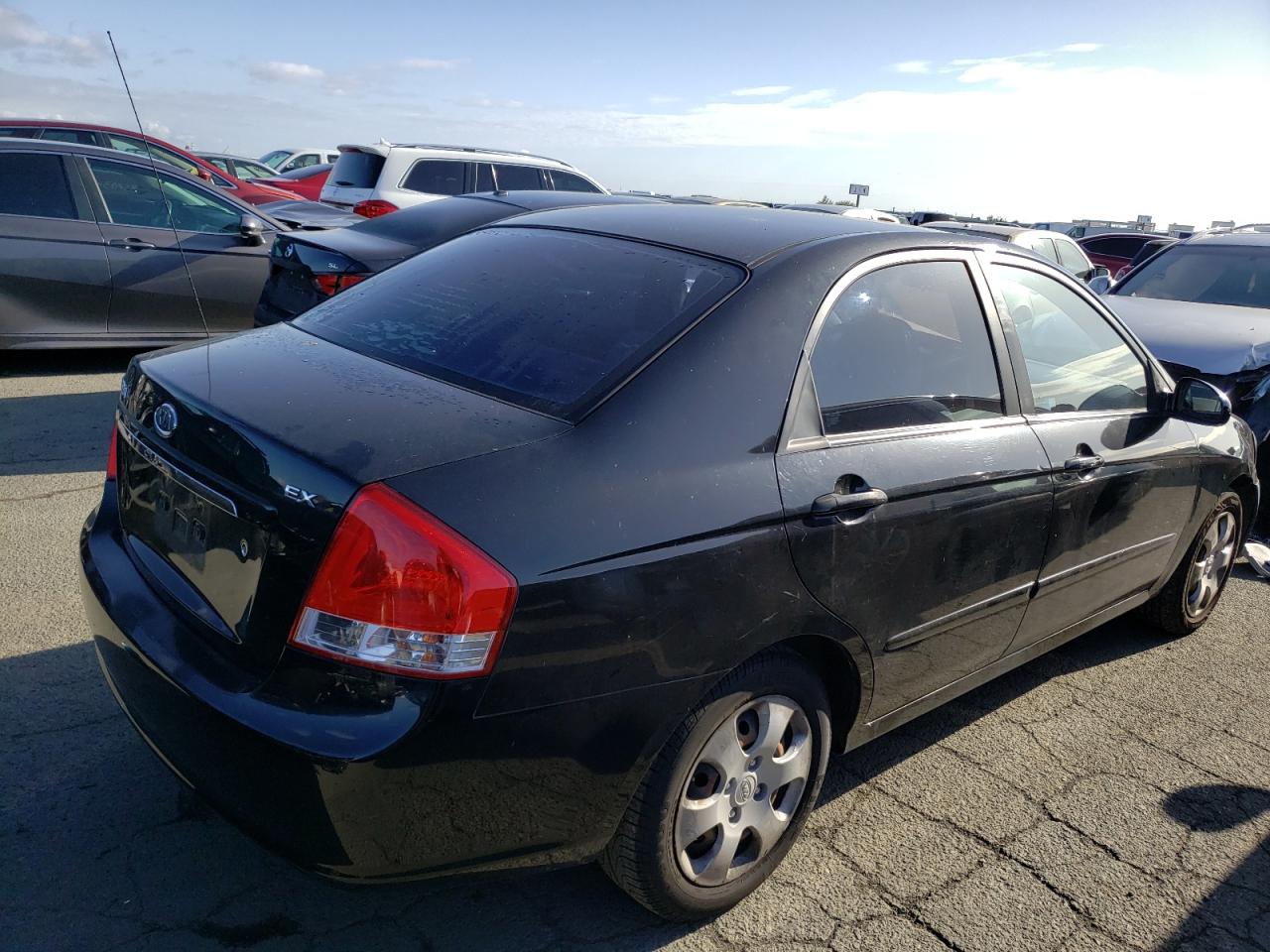 Photo 4 from auction – 2009 KIA SPECTRA EX with VIN KNAFE222895667496