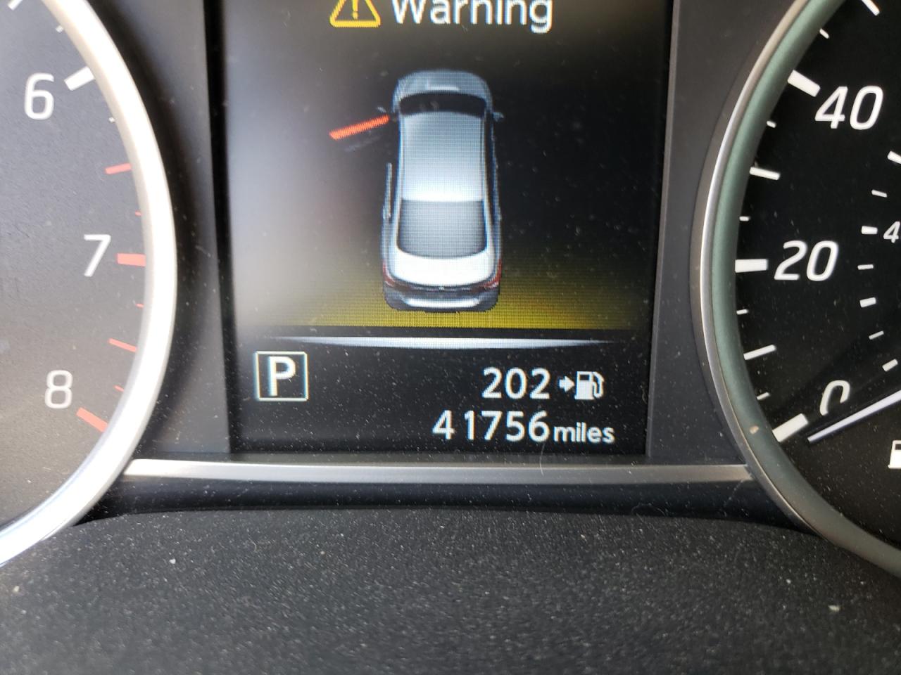 Photo 8 from auction – 2018 NISSAN SENTRA S with VIN 3N1AB7AP1JY264969
