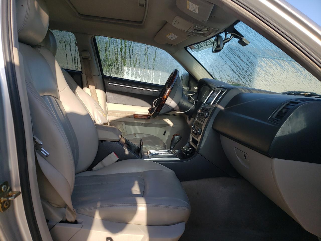 Photo 5 from auction – 2006 CHRYSLER 300C with VIN 2C3KA63H26H535978