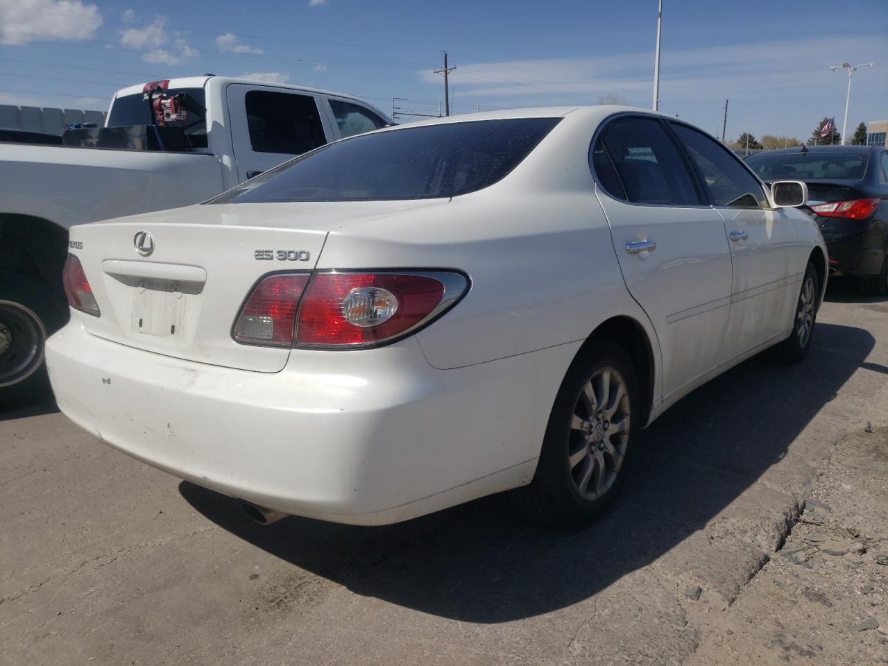 Photo 4 from auction – 2003 LEXUS ES 300 with VIN JTHBF30G336018062