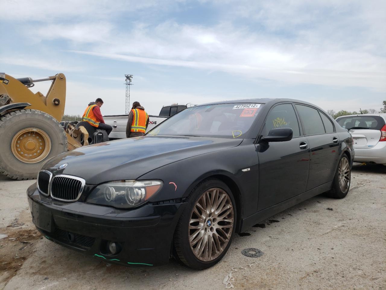 Photo 2 from auction – 2007 BMW 750 with VIN WBAHN83547DT69261