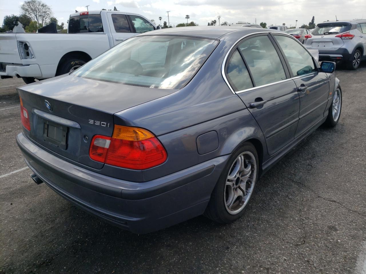 Photo 4 from auction – 2001 BMW 330 I with VIN WBAAV53461FJ70828