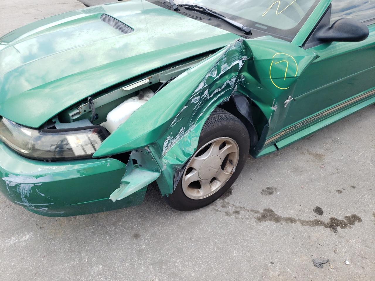 Photo 9 from auction – 2000 FORD MUSTANG with VIN 1FAFP4045YF155111