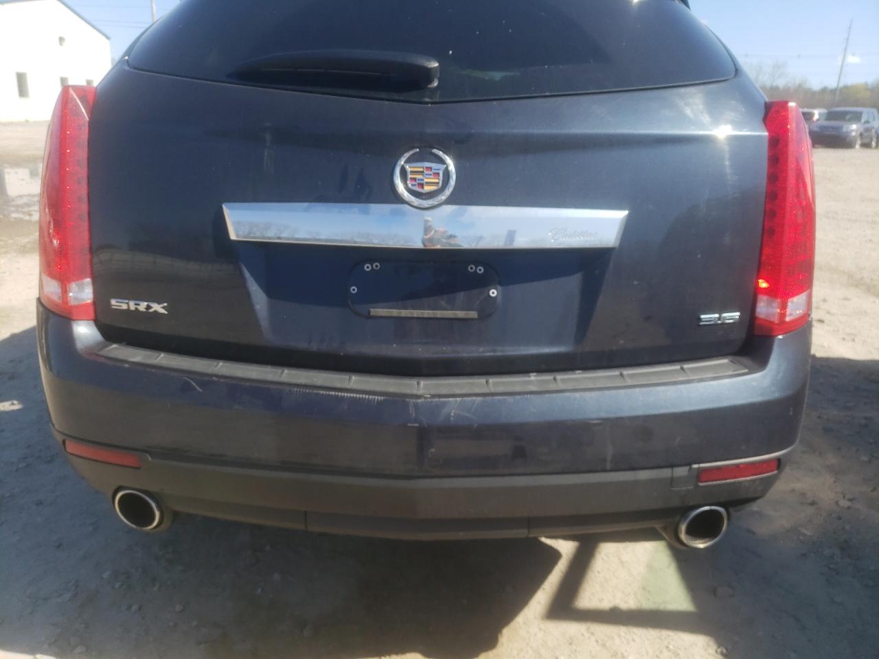 Photo 9 from auction – 2015 CADILLAC SRX with VIN 3GYFNAE37FS571680