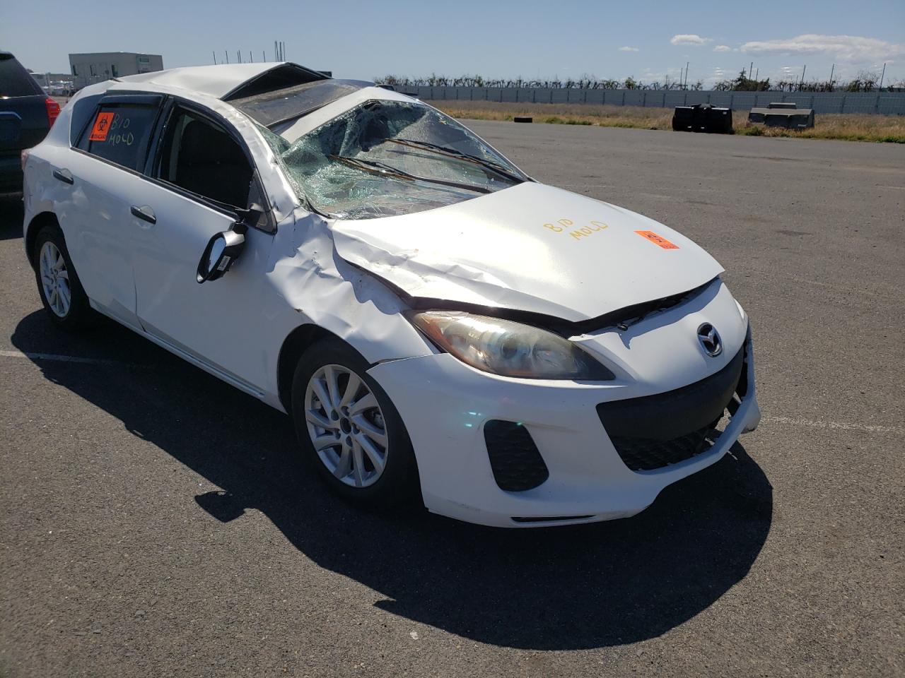 MAZDA 3 I 2012 with VIN JM1BL1L83C1595545 - Photo from auction