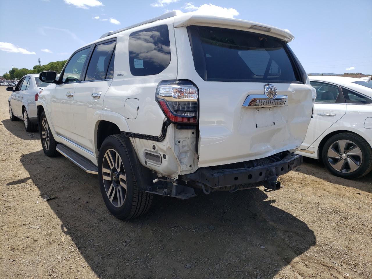 Zdjęcie 3 z aukcji – 2014 TOYOTA 4RUNNER SR z VIN JTEBU5JR7E5168683