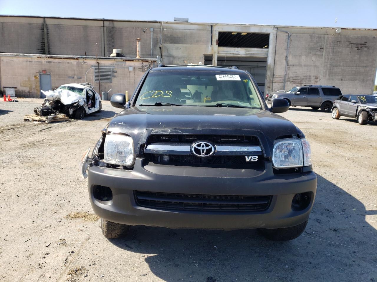 Photo 9 from auction – 2006 TOYOTA SEQUOIA LI with VIN 5TDBT48A66S272126