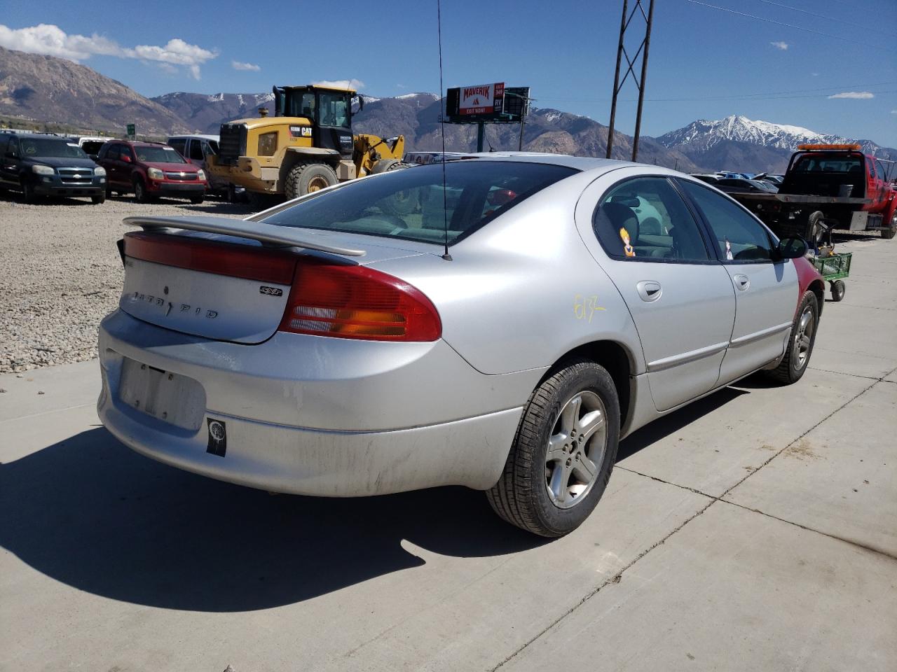 Photo 4 from auction – 2004 DODGE INTREPID E with VIN 2B3HD56G94H660940