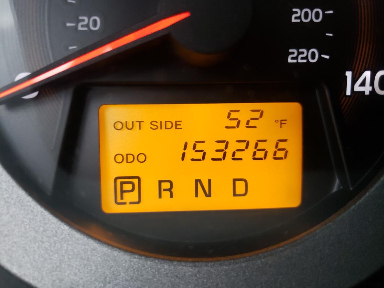 Photo 8 from auction – 2006 TOYOTA RAV4 with VIN JTMZD33V166006304