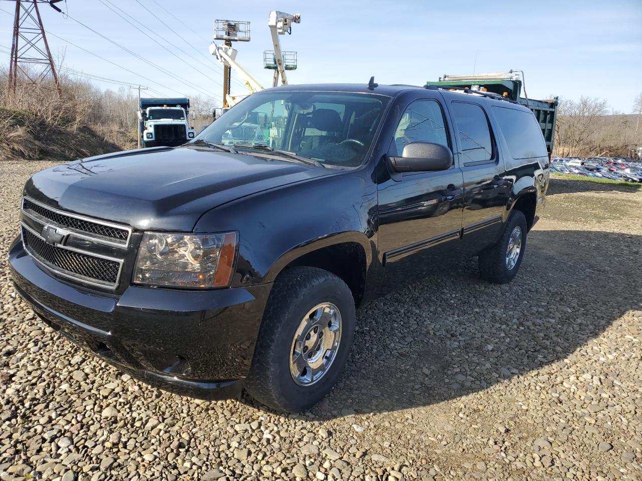 Photo 2 from auction – 2010 CHEVROLET SUBURBAN K with VIN 1GNUKHE33AR226146