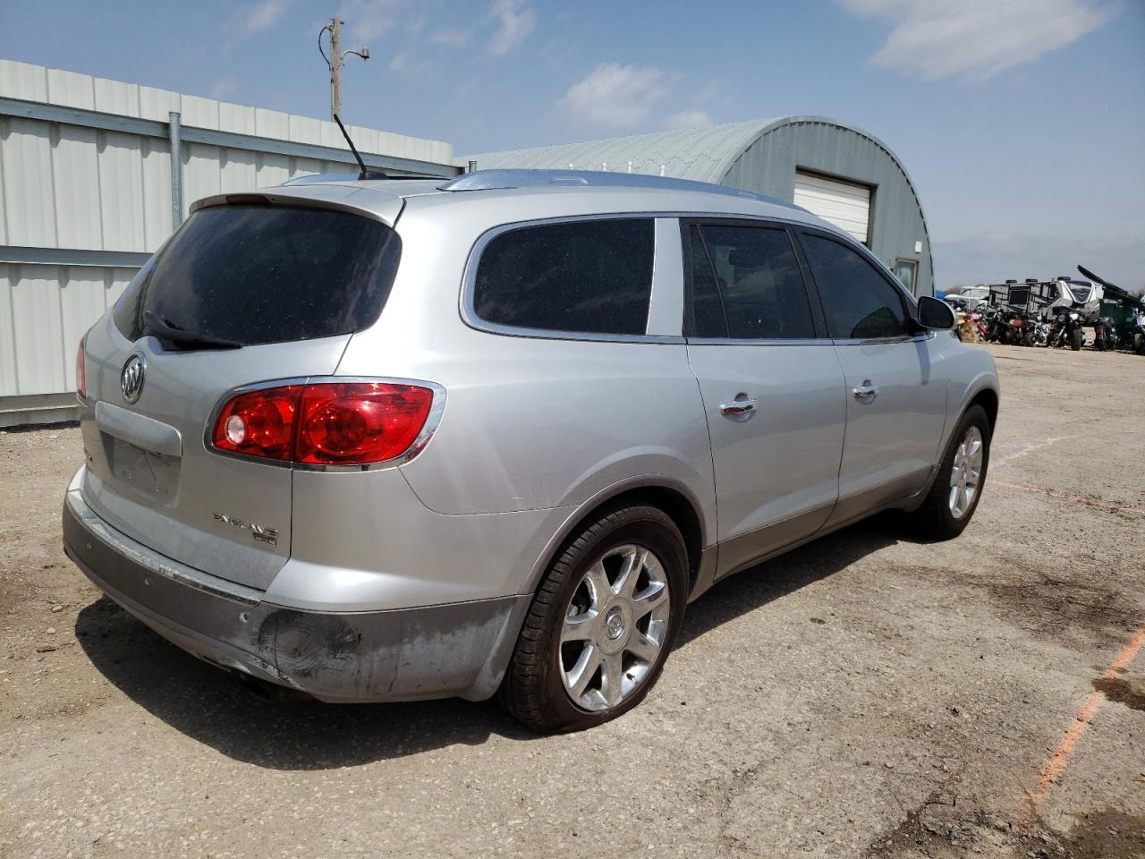 Photo 4 from auction – 2010 BUICK ENCLAVE CX with VIN 5GALRCED1AJ179064