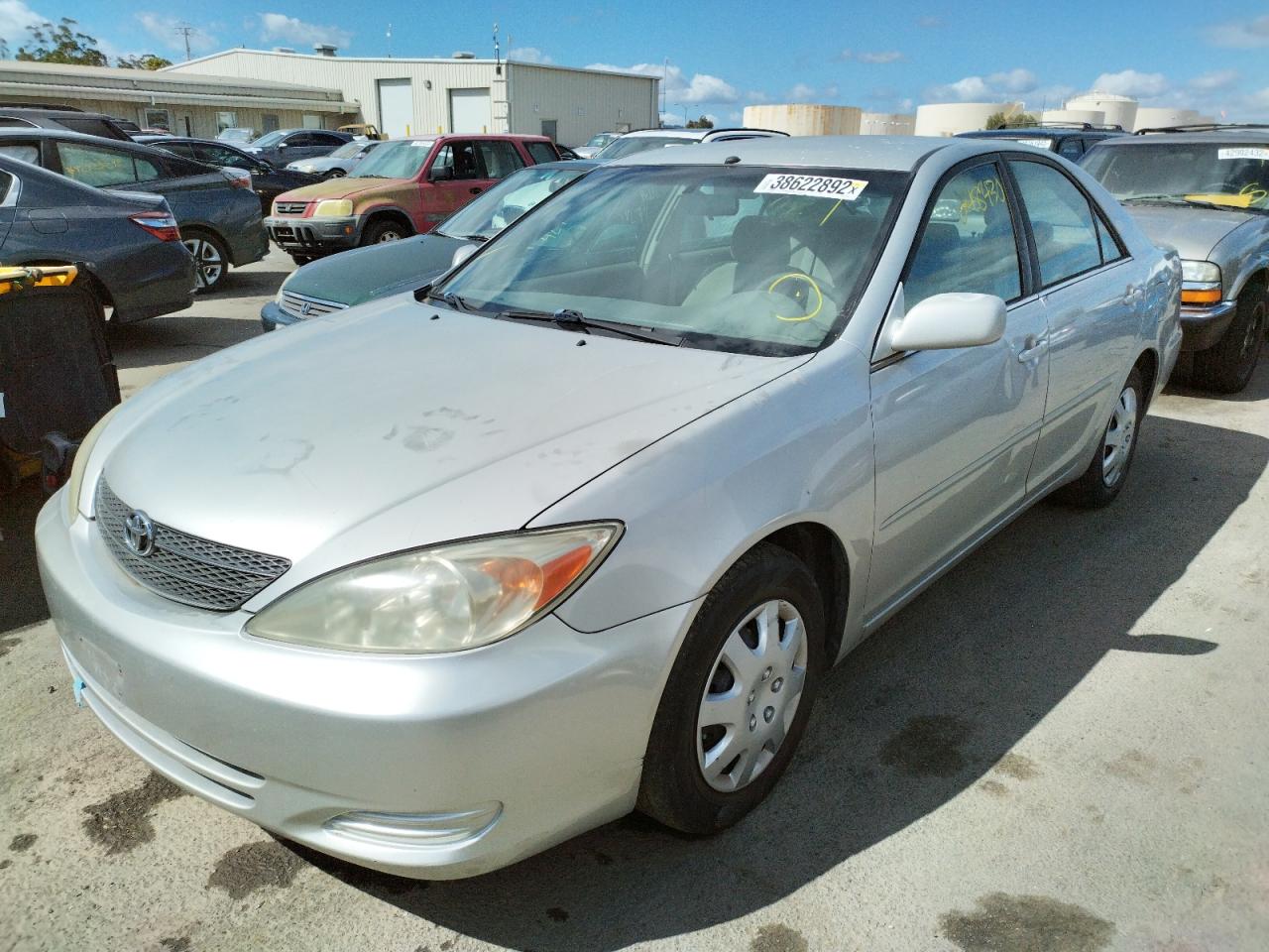 Photo 2 from auction – 2002 TOYOTA CAMRY LE with VIN 4T1BE30K12U505159