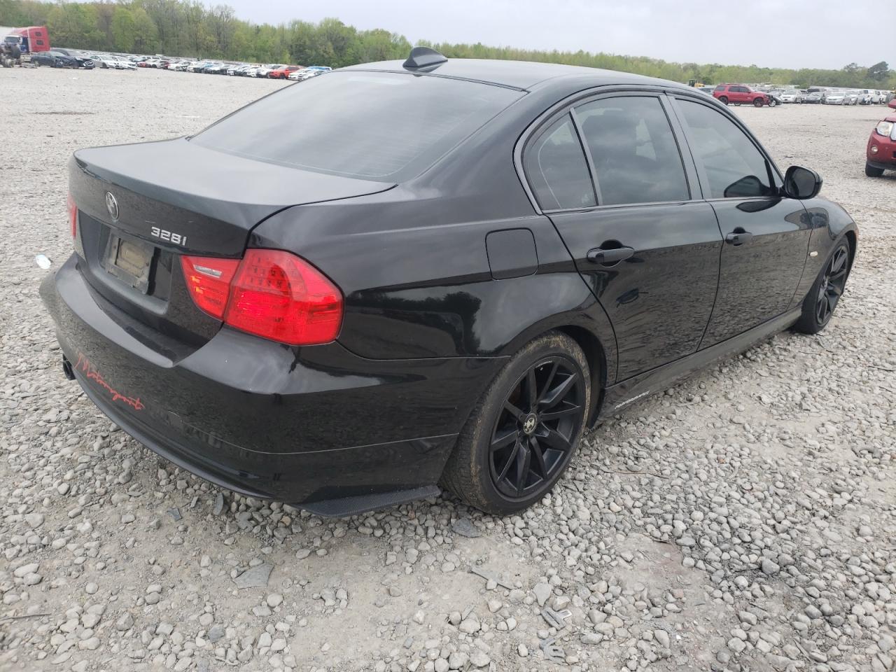 Photo 4 from auction – 2009 BMW 328 I with VIN WBAPH73519E128865