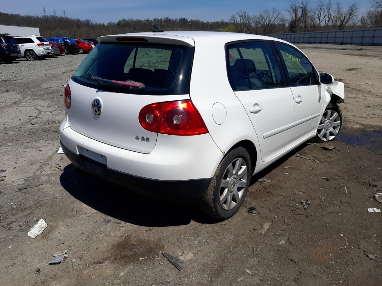 Photo 4 from auction – 2007 VOLKSWAGEN RABBIT with VIN WVWDR71K07W064949