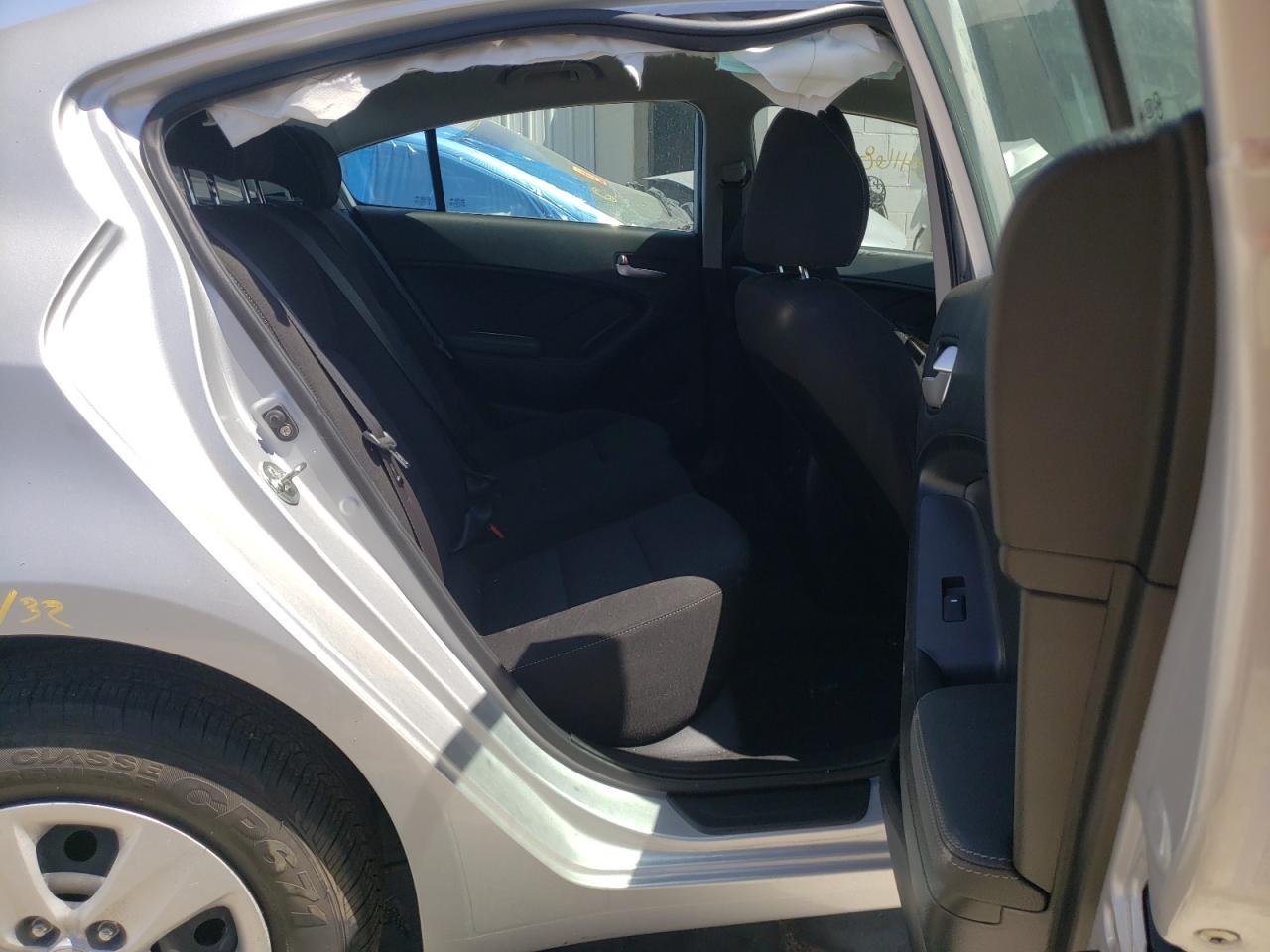 Photo 6 from auction – 2018 KIA FORTE LX with VIN 3KPFK4A78JE220888