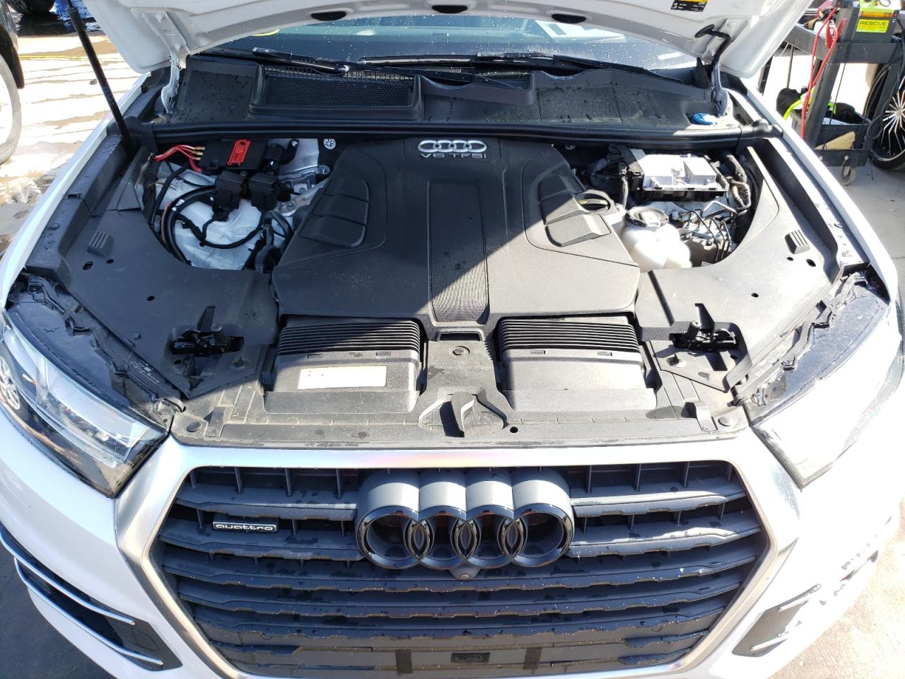 Photo 7 from auction – 2017 AUDI Q7 PREMIUM with VIN WA1LABF70HD051202