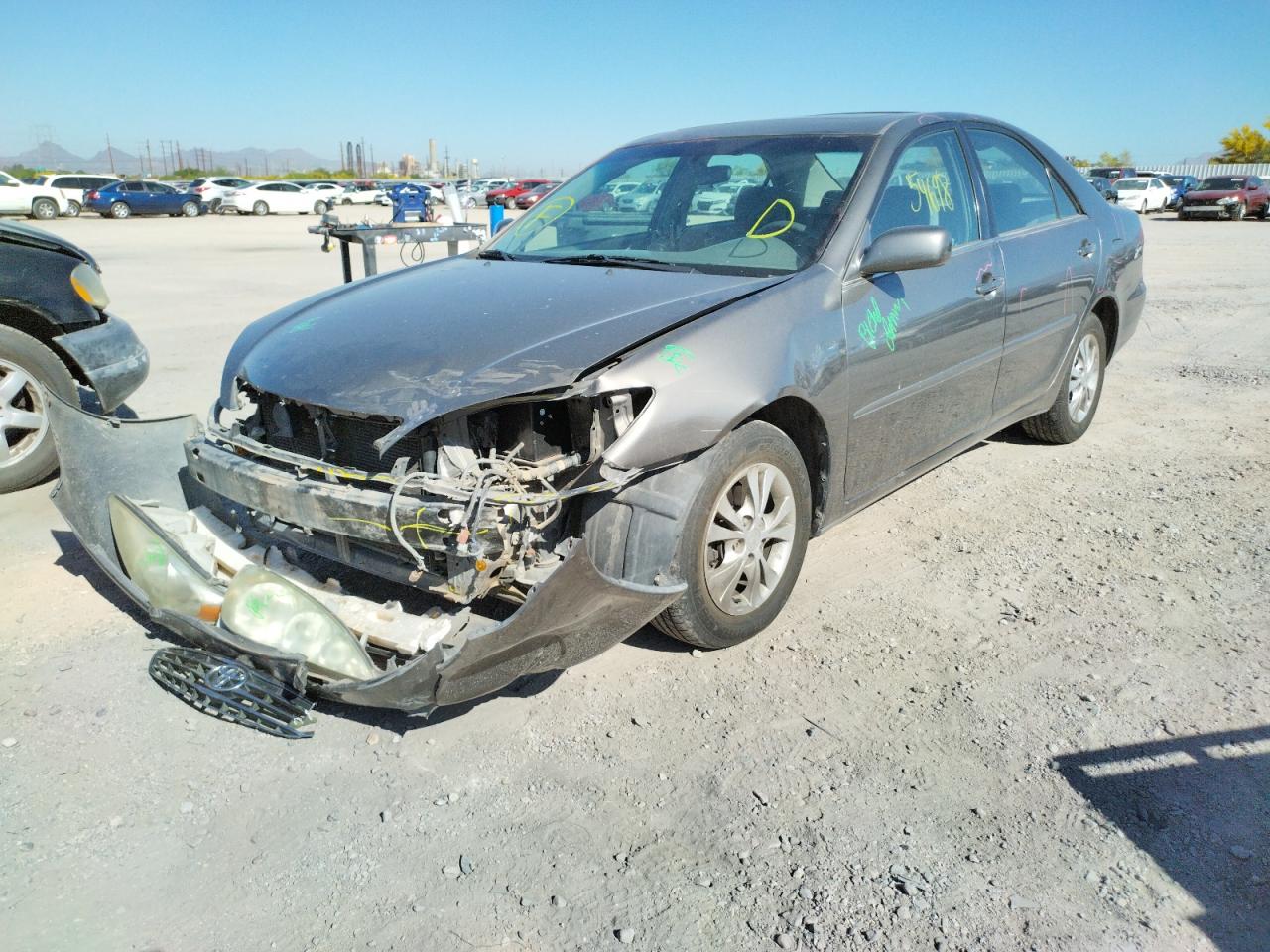 Photo 2 from auction – 2005 TOYOTA CAMRY LE with VIN 4T1BF30K85U600030