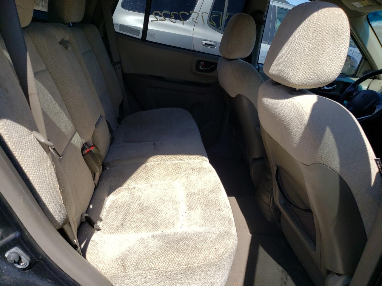 Photo 6 from auction – 2005 HYUNDAI SANTA FE with VIN KM8SC73D35U869985