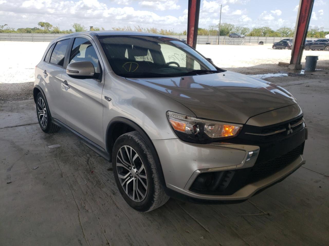 MITSUBISHI OUTLANDER 2019 with VIN JA4AP3AU0KU016966 - Photo from auction