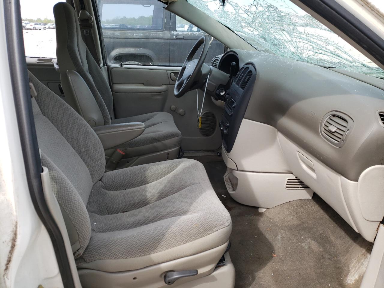 Photo 5 from auction – 2005 DODGE CARAVAN SE with VIN 1D4GP25B25B268935