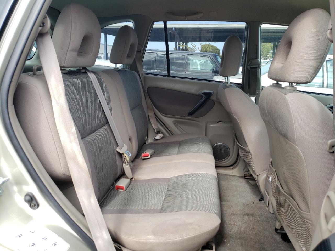 Photo 6 from auction – 2003 TOYOTA RAV4 with VIN JTEHH20V430255950