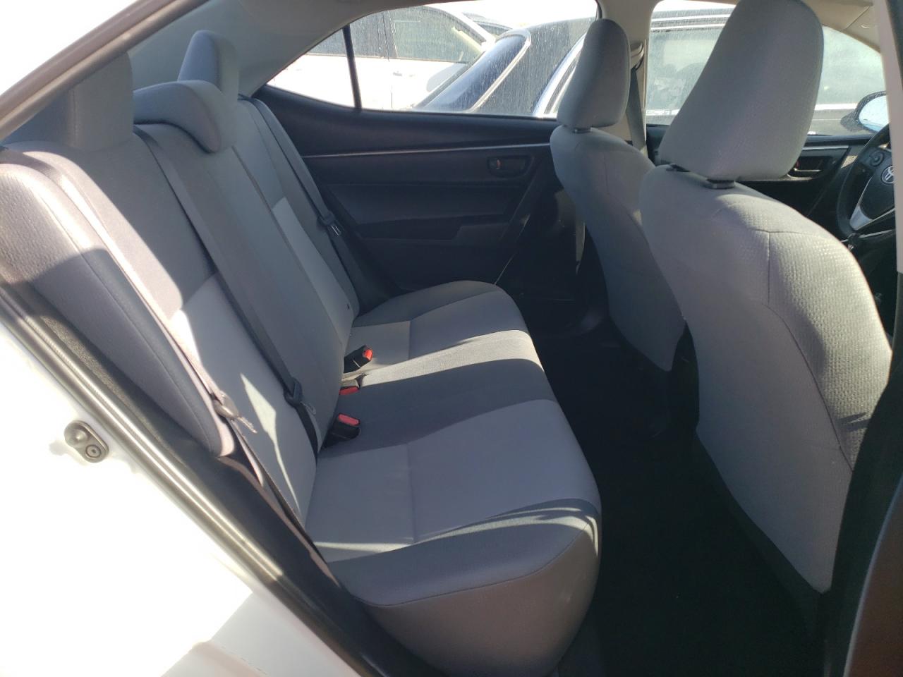 Photo 13 from auction – 2016 TOYOTA COROLLA with VIN 5YFBURHEXGP563137
