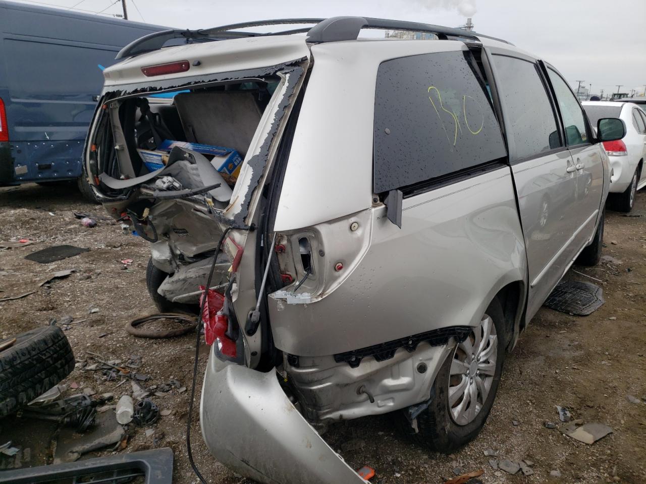 Photo 4 from auction – 2005 TOYOTA SIENNA CE with VIN 5TDZA23C25S268008