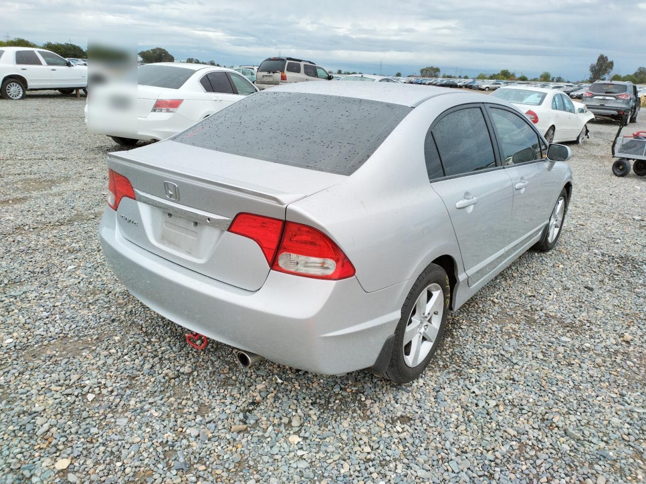 Photo 4 from auction – 2009 HONDA CIVIC with VIN 19XFA16649E035248