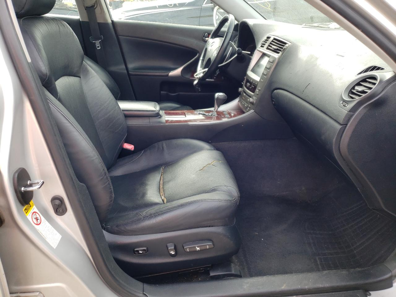 Photo 5 from auction – 2007 LEXUS IS 250 with VIN JTHCK262372011888