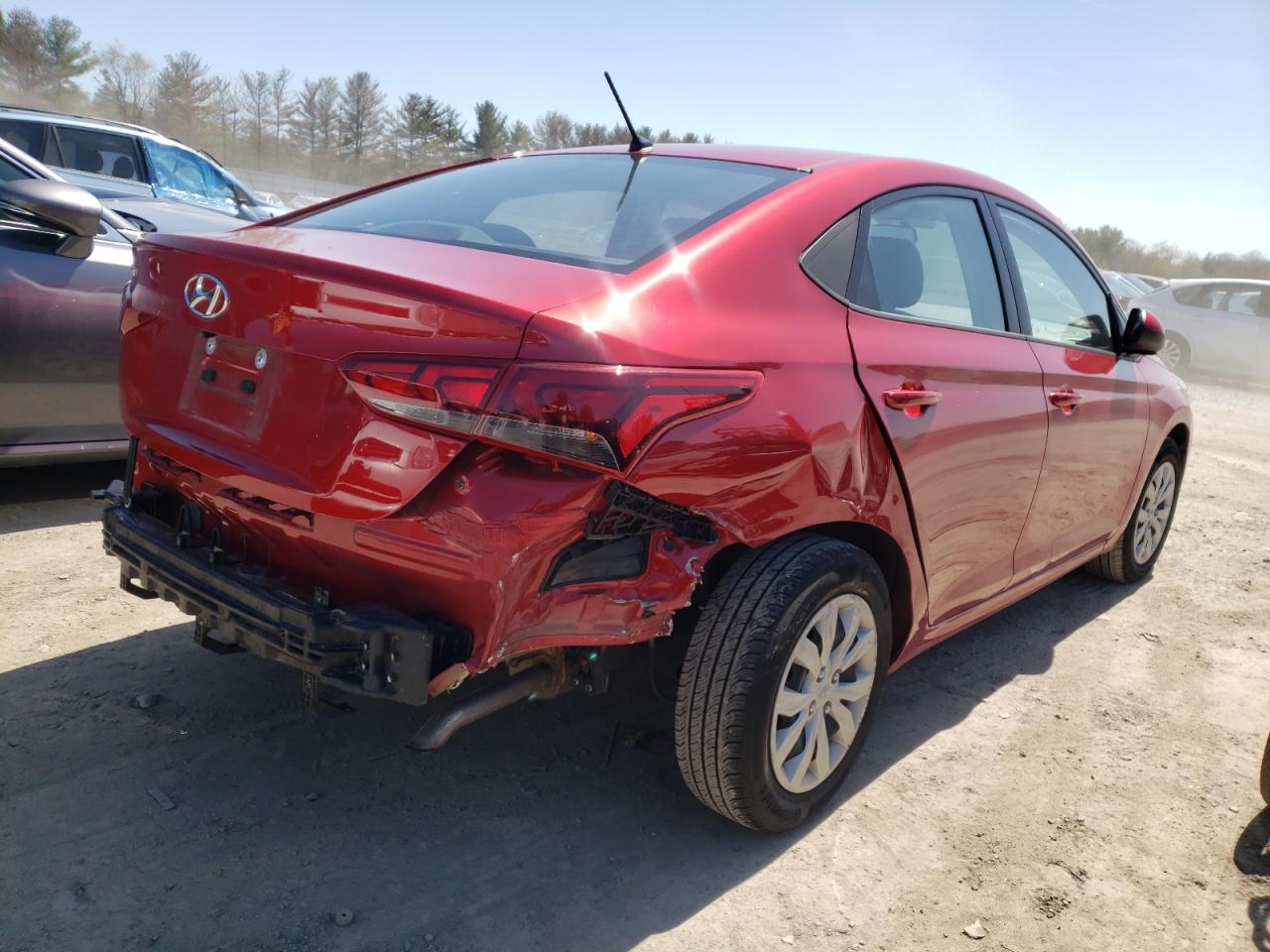 Photo 4 from auction – 2019 HYUNDAI ACCENT SE with VIN 3KPC24A33KE063093