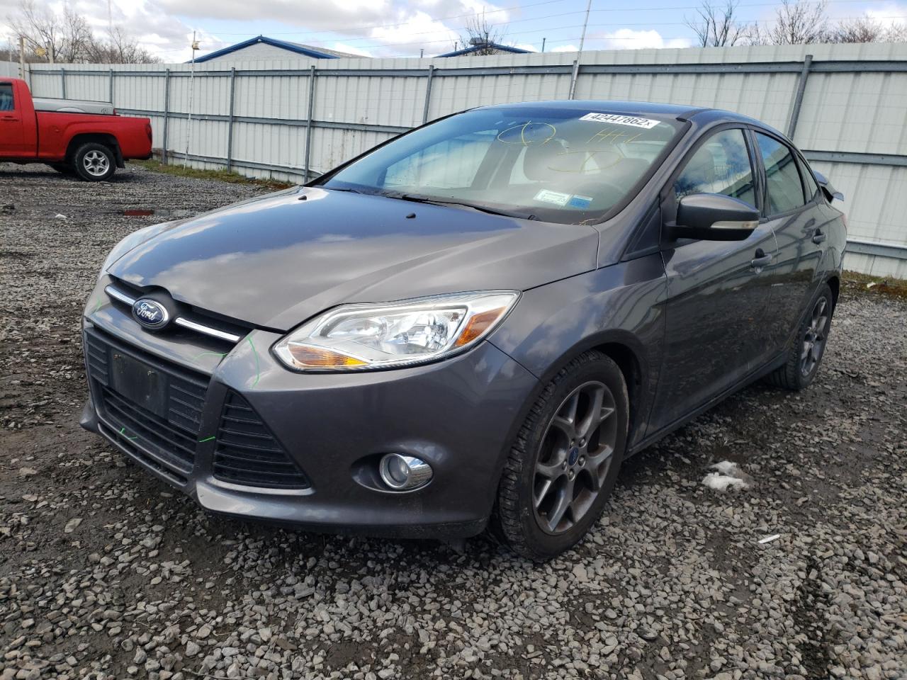 Foto 2 de la subasta – 2014 FORD FOCUS SE con VIN 1FADP3F26EL215269