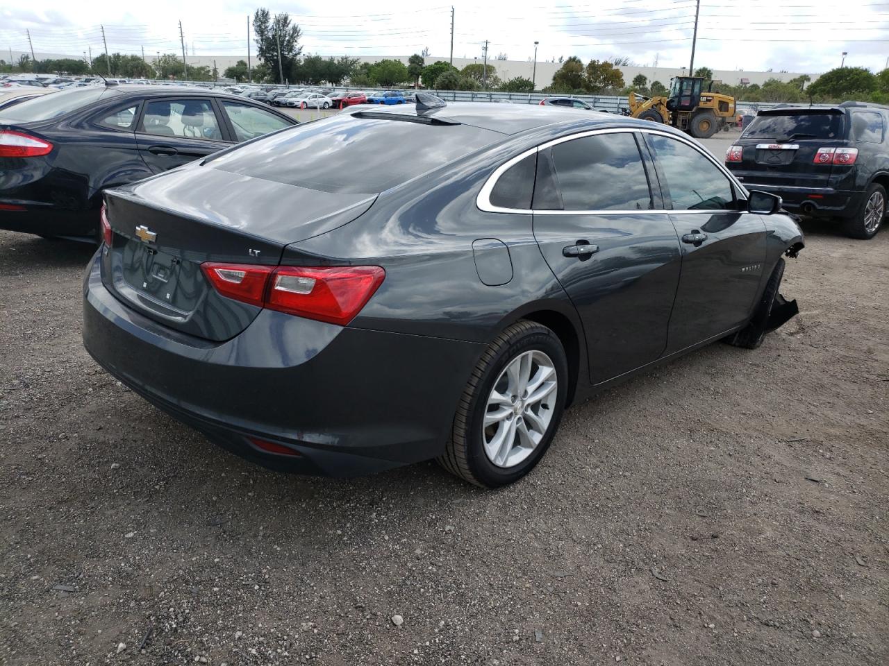 Photo 4 from auction – 2017 CHEVROLET MALIBU LT with VIN 1G1ZE5ST2HF200344