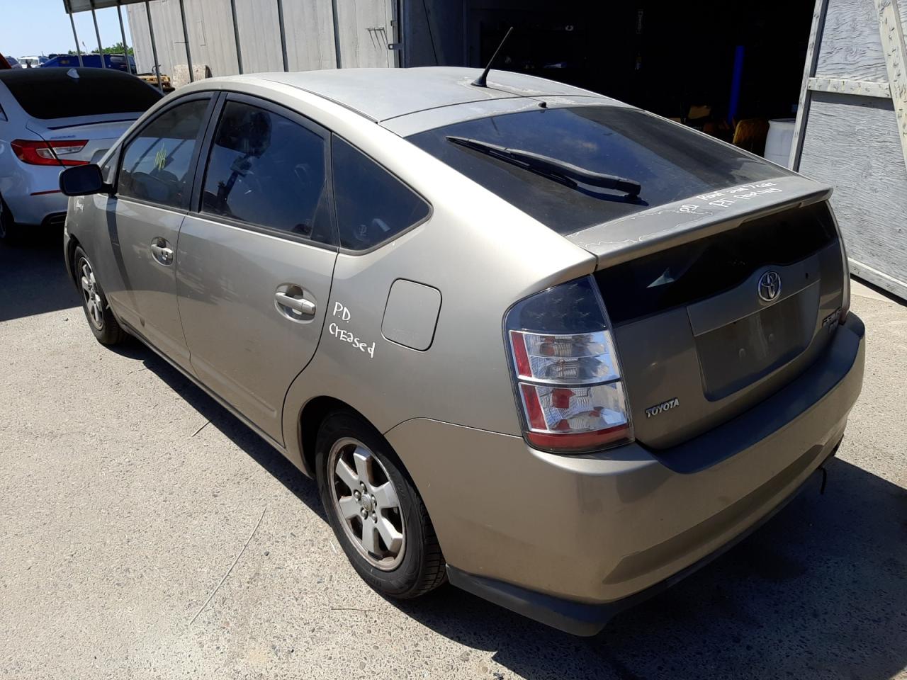 Photo 3 from auction – 2005 TOYOTA PRIUS with VIN JTDKB20UX53106138
