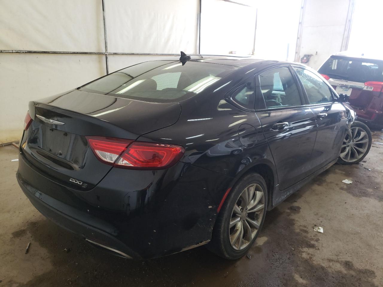 Photo 4 from auction – 2015 CHRYSLER 200 S with VIN 1C3CCCBB5FN631959