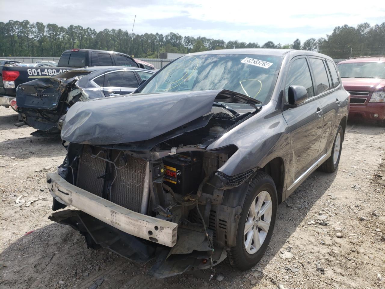 Photo 2 from auction – 2011 TOYOTA HIGHLANDER with VIN 5TDZK3EH5BS033027