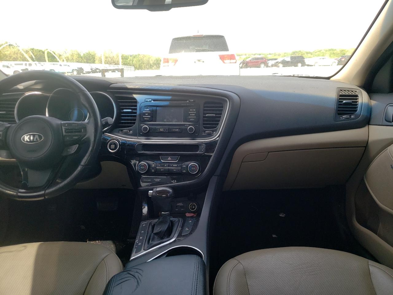 Photo 9 from auction – 2015 KIA OPTIMA EX with VIN 5XXGN4A79FG383706
