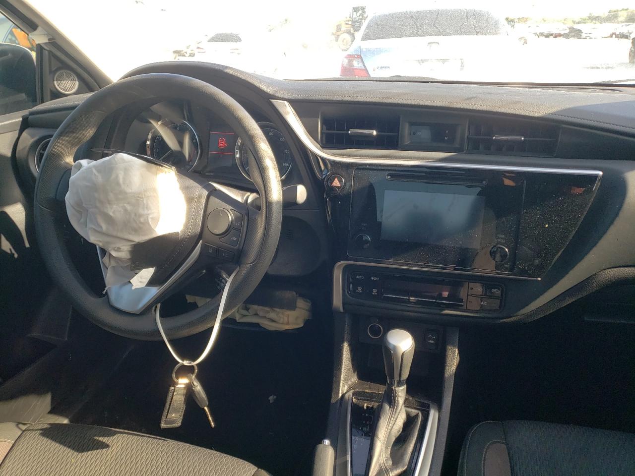 Photo 9 from auction – 2019 TOYOTA COROLLA L with VIN 5YFBURHE5KP893051