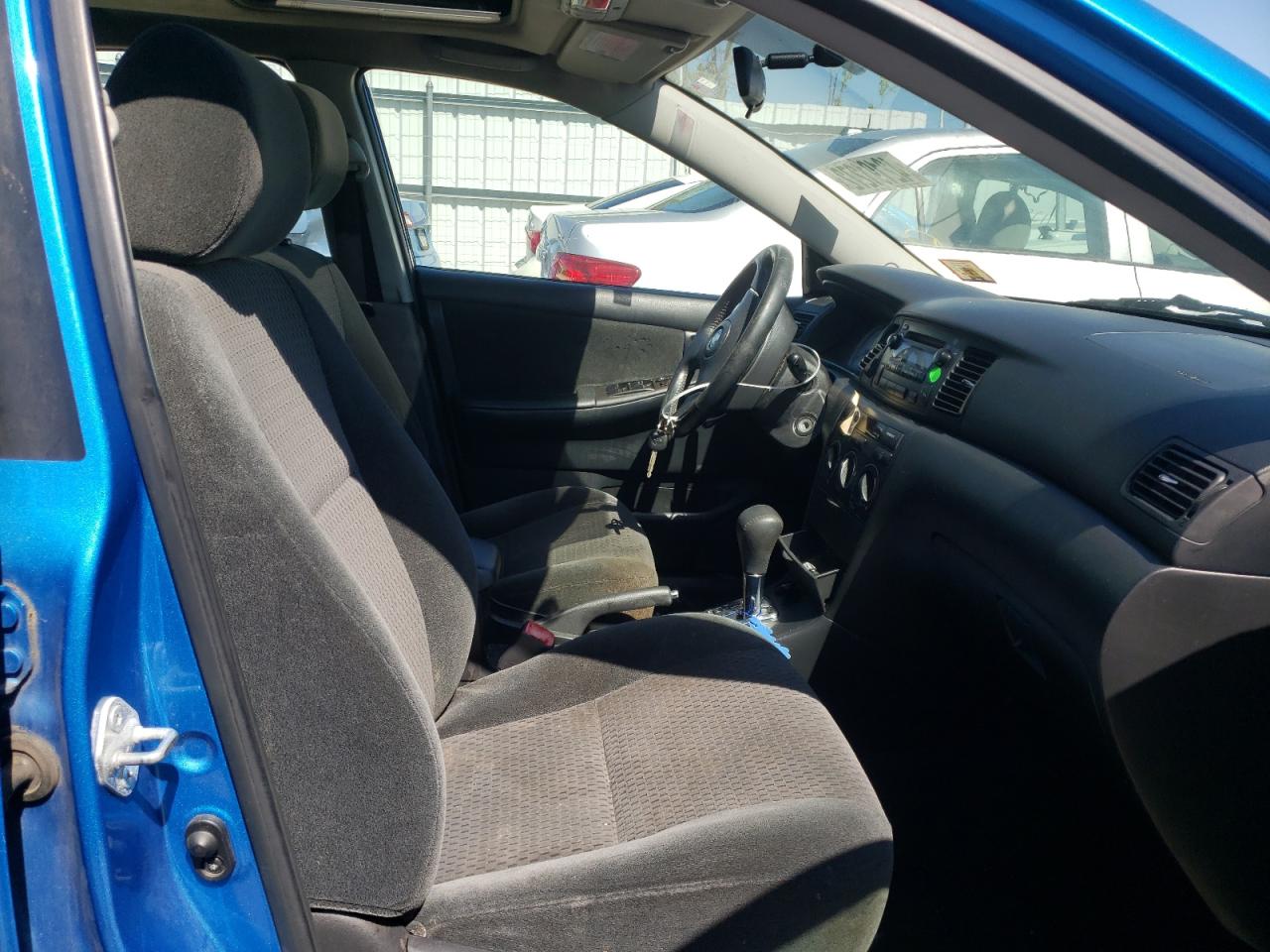 Photo 5 from auction – 2007 TOYOTA COROLLA CE with VIN 2T1BR32E37C815818