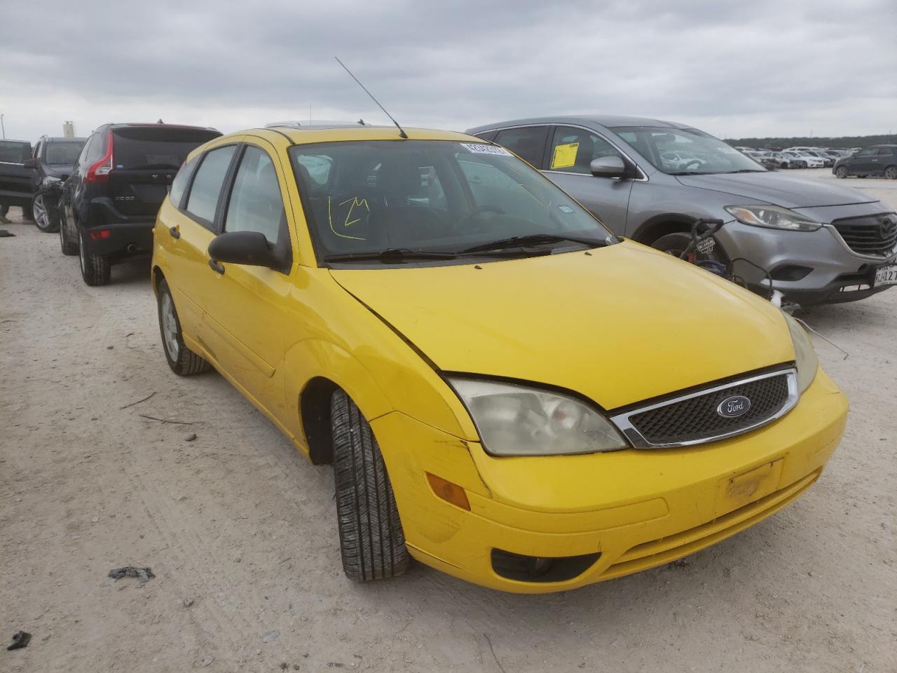 FORD FOCUS ZX5 2006 with VIN 1FAFP37N46W181124 - Photo from auction