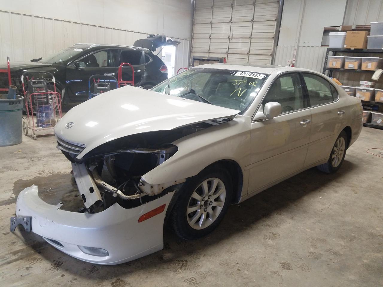 Photo 2 from auction – 2003 LEXUS ES 300 with VIN JTHBF30G430131988
