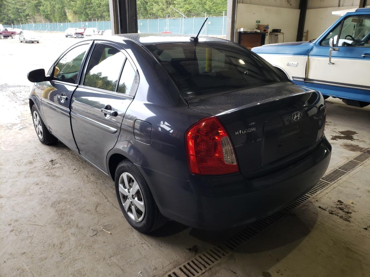 Photo 3 from auction – 2011 HYUNDAI ACCENT GLS with VIN KMHCN4AC6BU590906