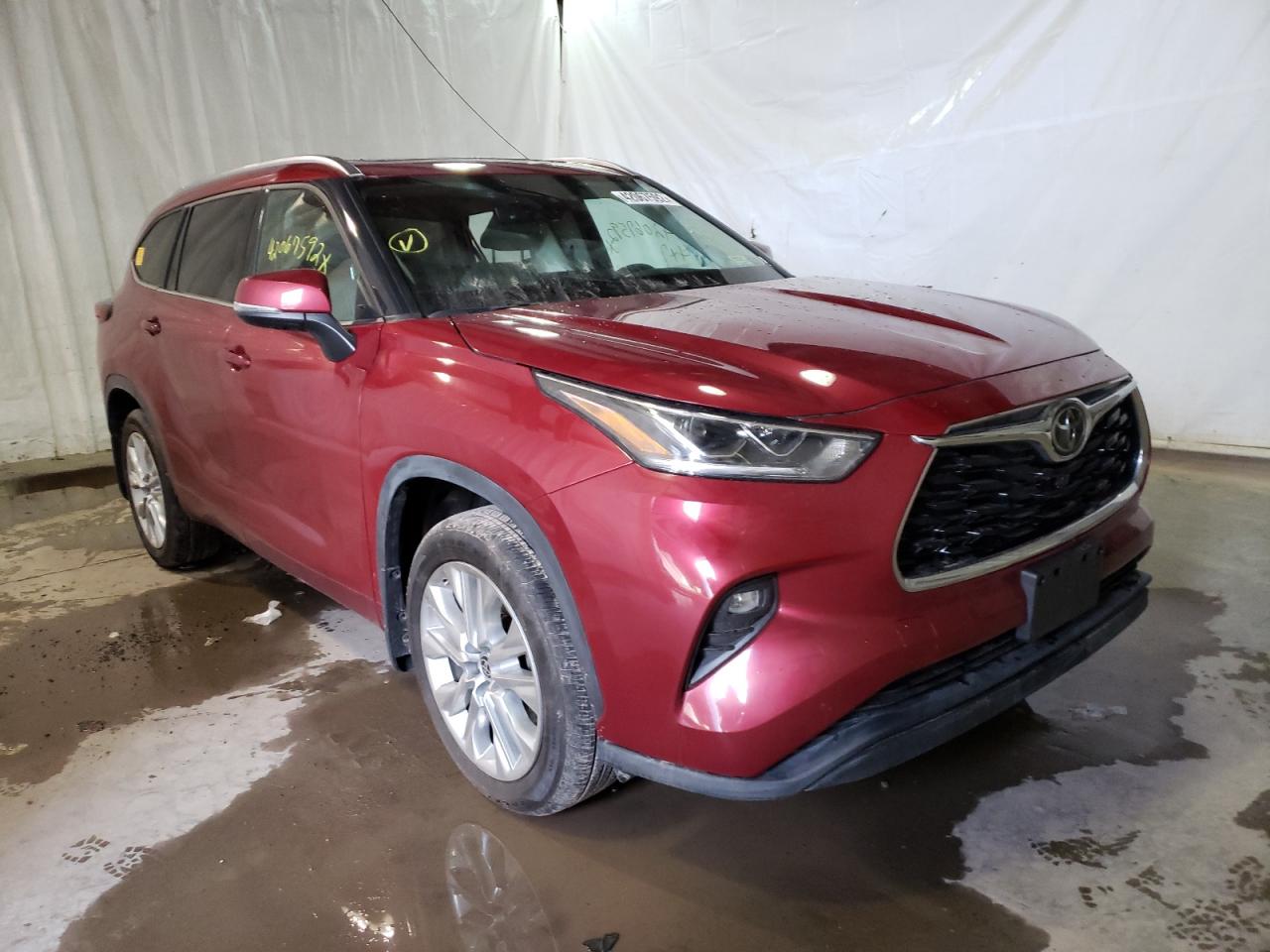 TOYOTA HIGHLANDER 2021 with VIN 5TDDZRBH7MS149264 - Photo from auction