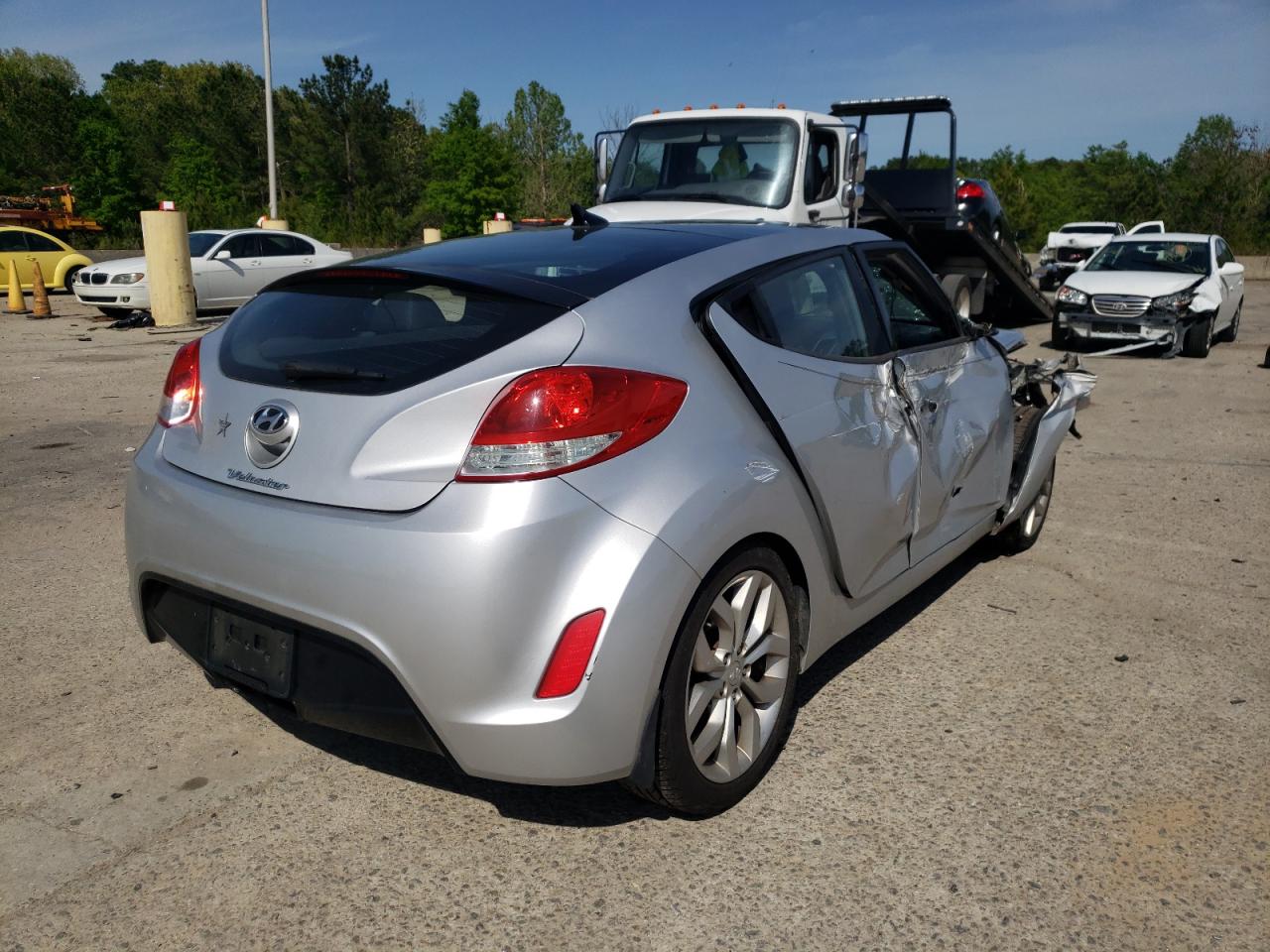 Zdjęcie 4 z aukcji – 2012 HYUNDAI VELOSTER z VIN KMHTC6AD3CU067774
