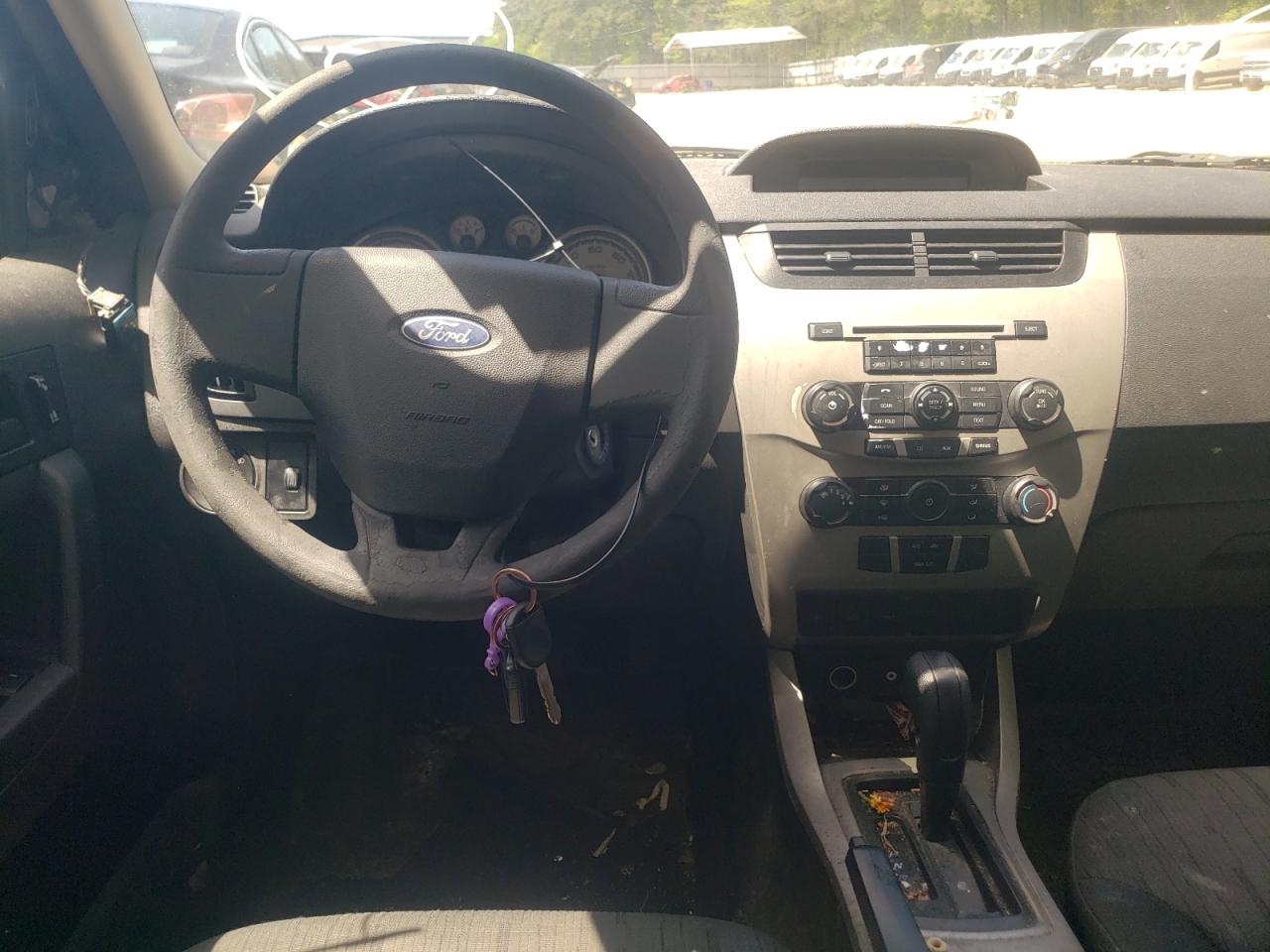 Photo 9 from auction – 2008 FORD FOCUS with VIN 1FAHP35N08W222055