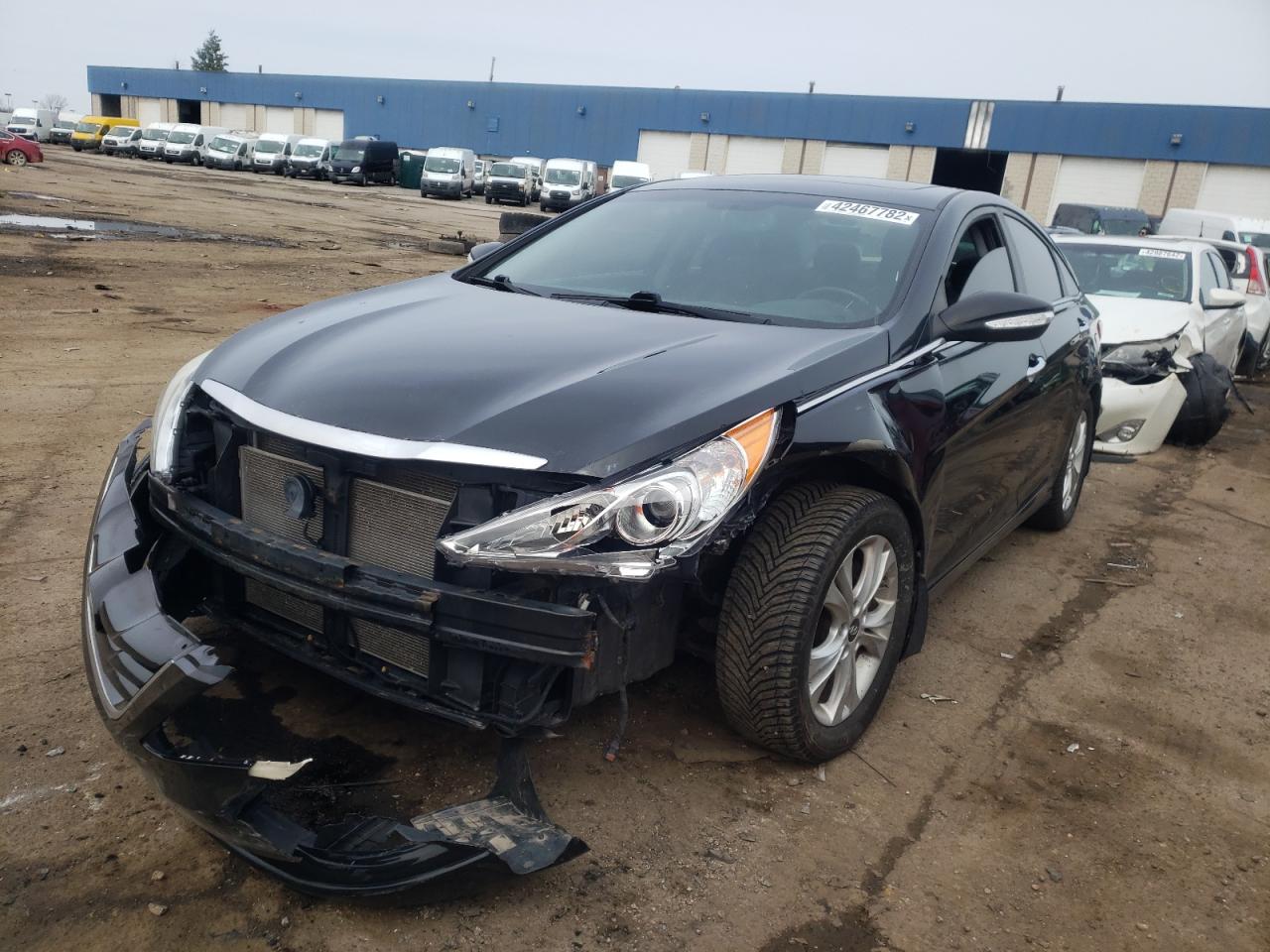 Photo 2 from auction – 2013 HYUNDAI SONATA SE with VIN 5NPEC4AC8DH624988
