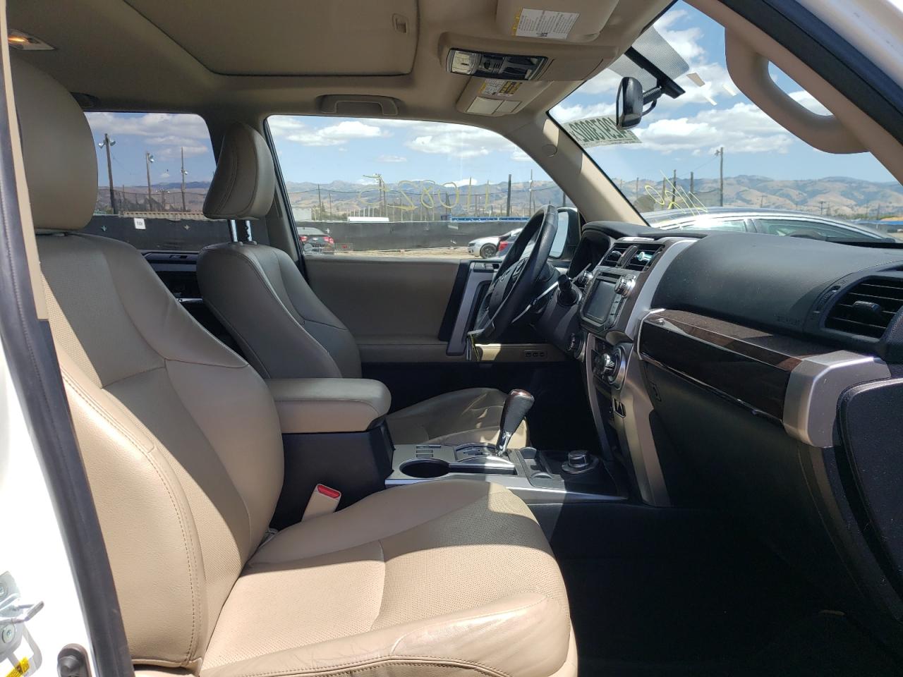 Photo 5 from auction – 2014 TOYOTA 4RUNNER SR with VIN JTEBU5JR7E5168683