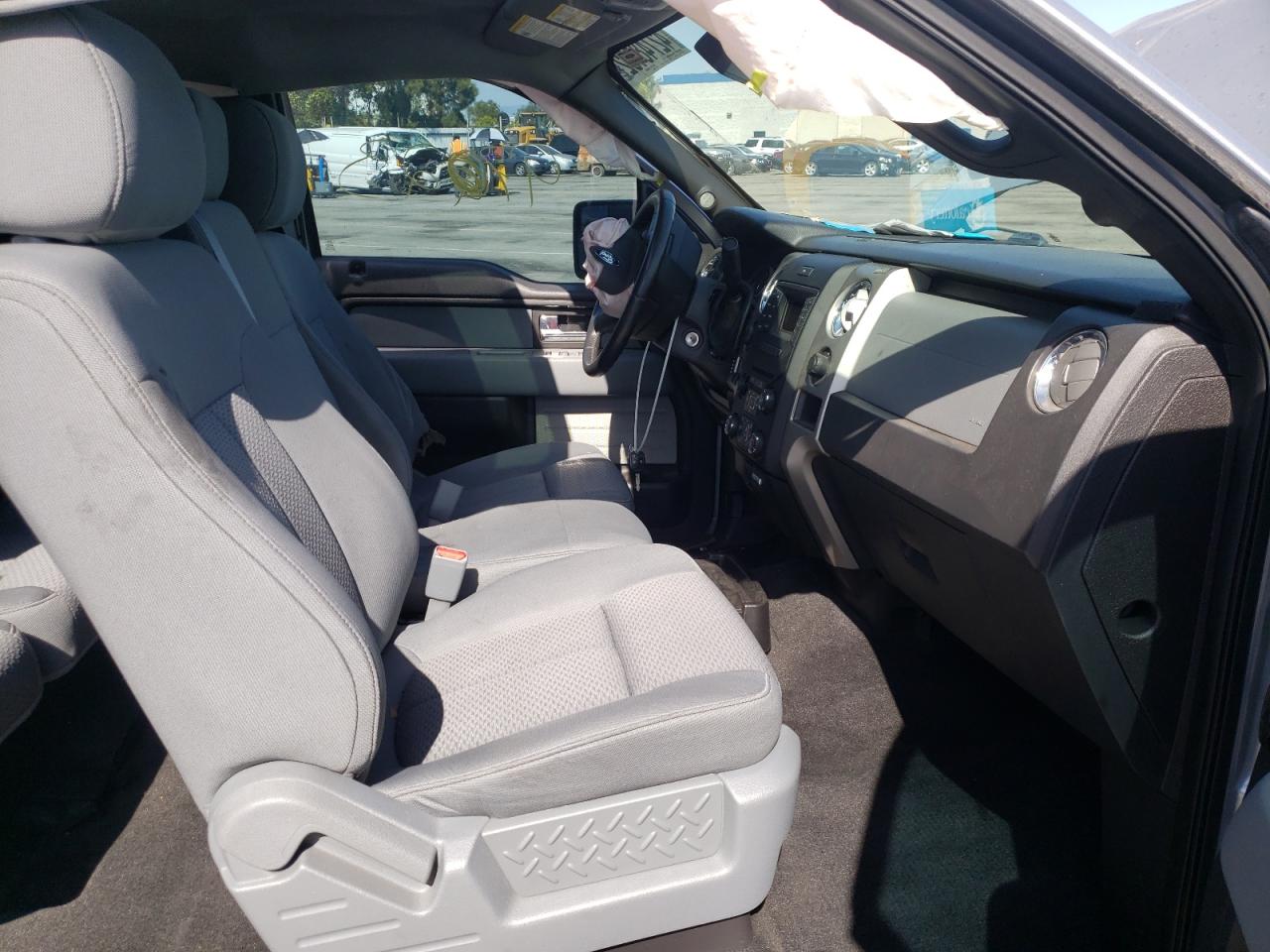 Photo 5 from auction – 2013 FORD F150 SUPER with VIN 1FTFX1CF3DFB30899