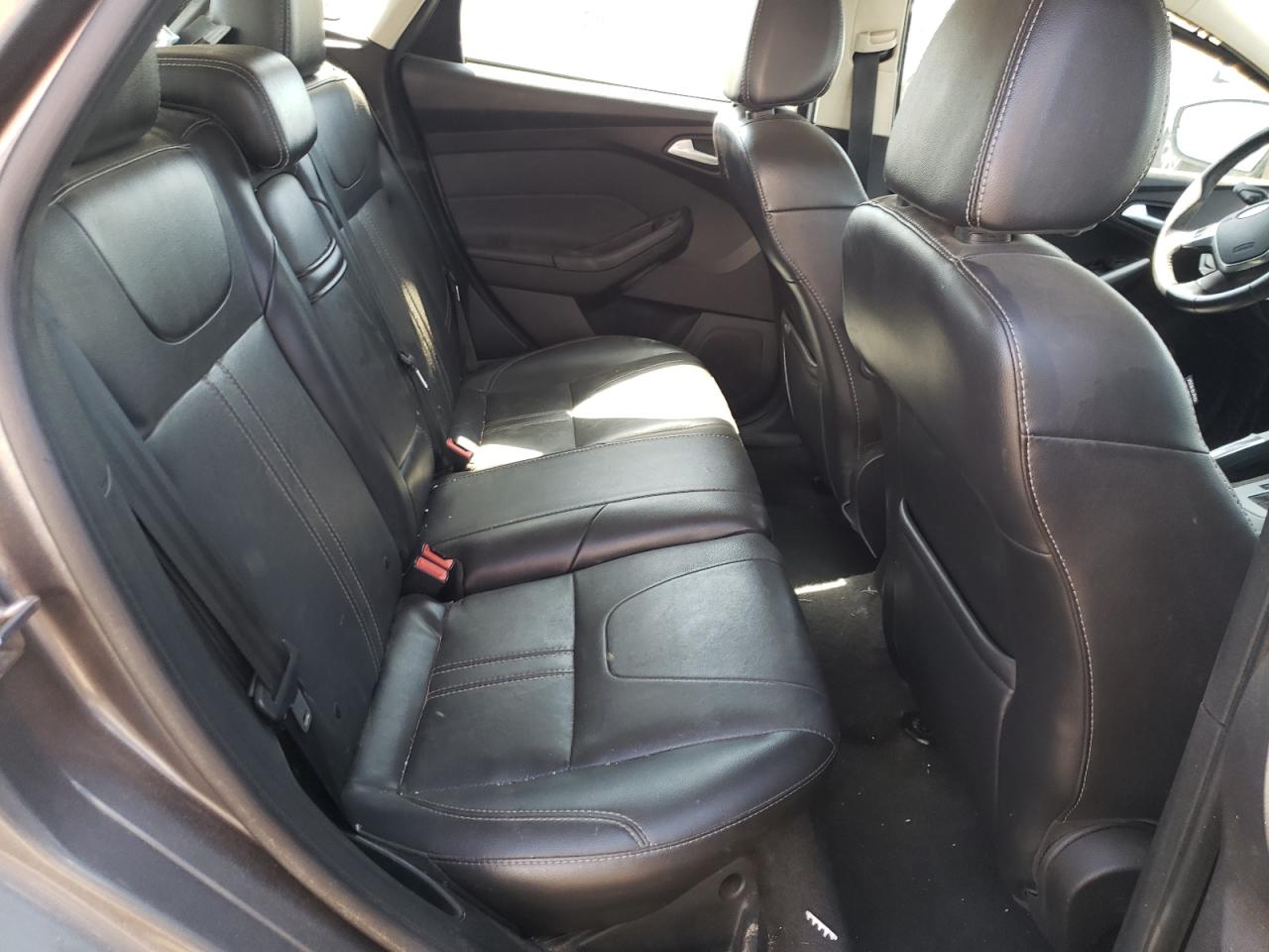 Photo 6 from auction – 2013 FORD FOCUS SE with VIN 1FADP3K20DL252774