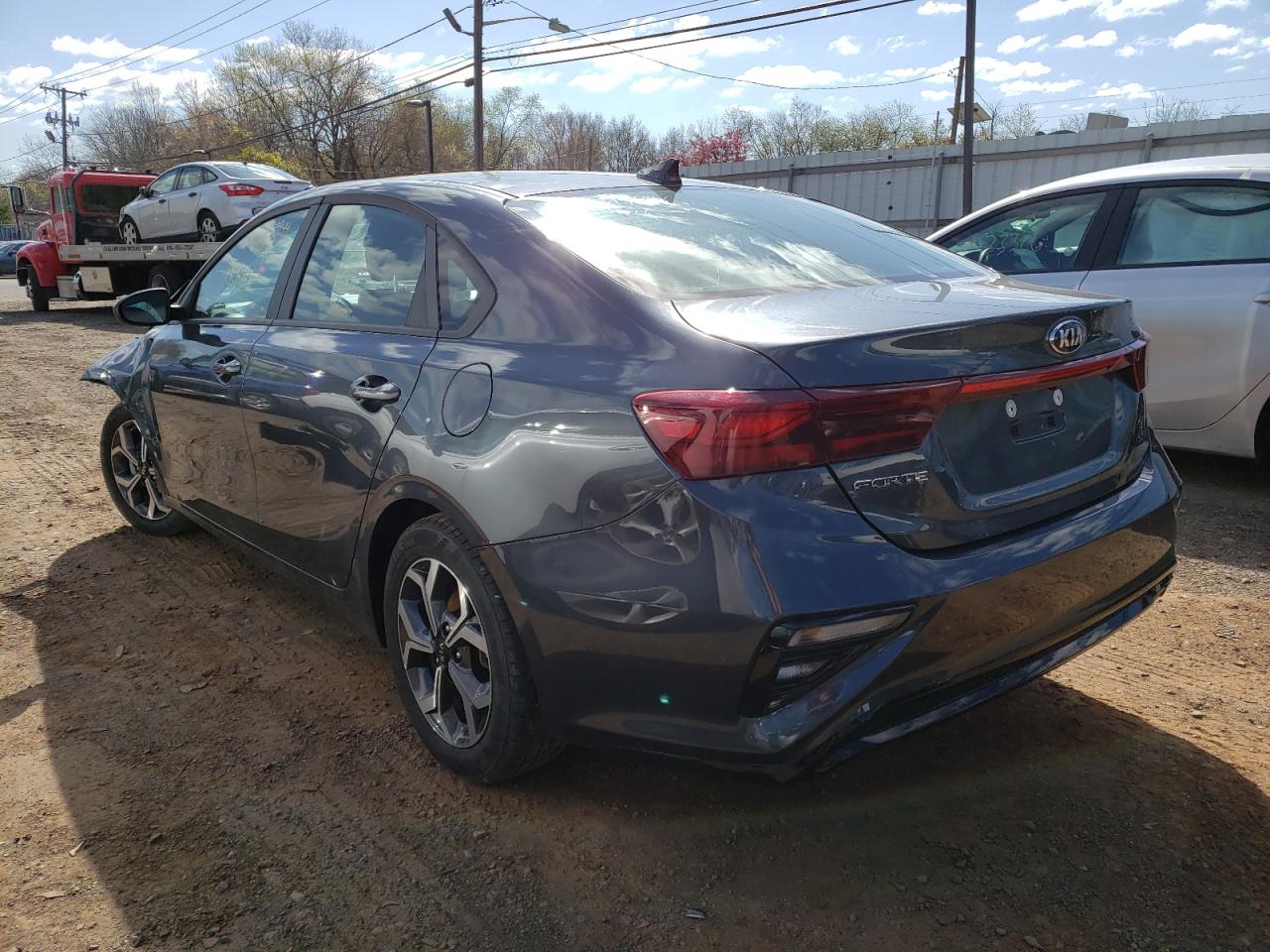 Photo 3 from auction – 2021 KIA FORTE FE with VIN 3KPF24AD4ME337877